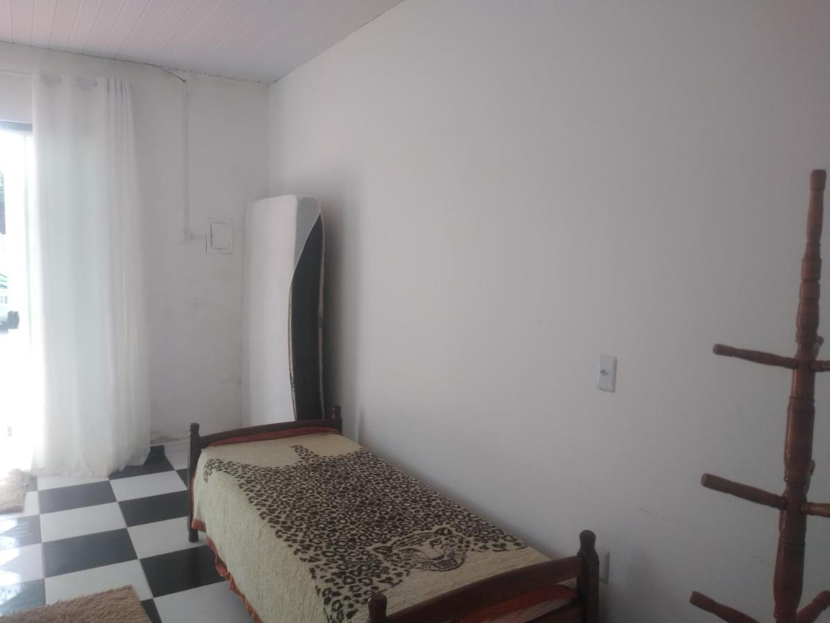 Quarto Individual Independente Lado Praca Central De Chapada Appartement Chapada dos Guimarães Buitenkant foto